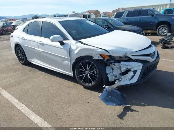 4T1S11AK3PU186580 2023 TOYOTA CAMRY - Image 1