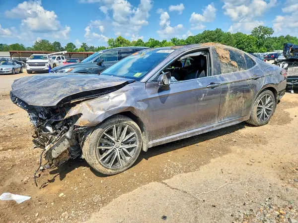 4T1S11AK3RU209164 2024 TOYOTA CAMRY - Image 1