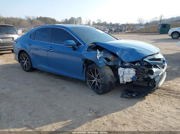 4T1S11AK3RU216633 2024 TOYOTA CAMRY - Image 1