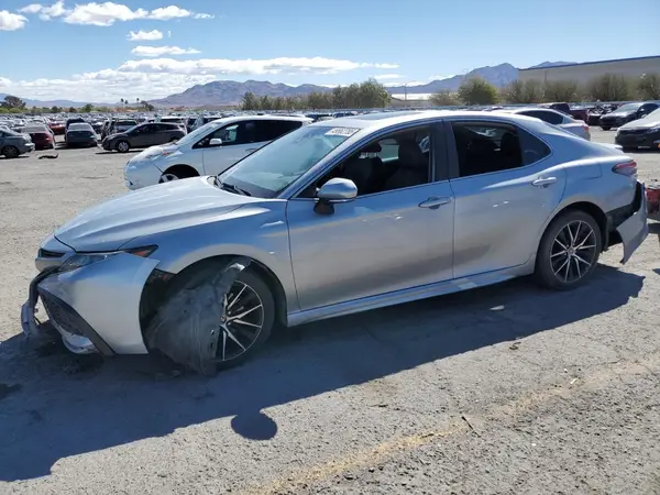 4T1S11AK4MU578060 2021 TOYOTA CAMRY - Image 1
