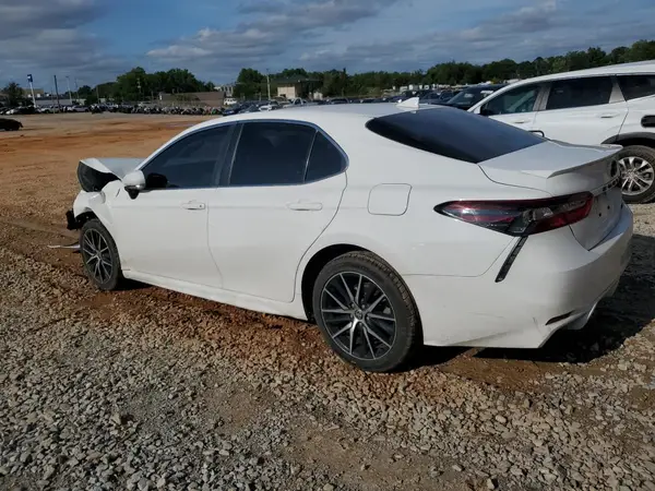 4T1S11AK4NU668861 2022 TOYOTA CAMRY - Image 2