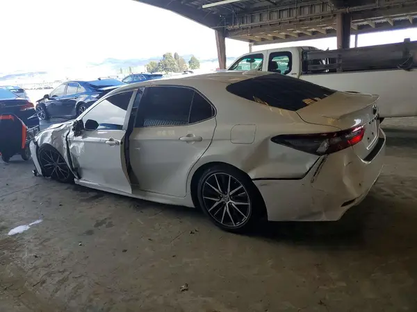 4T1S11AK4RU242948 2024 TOYOTA CAMRY - Image 2
