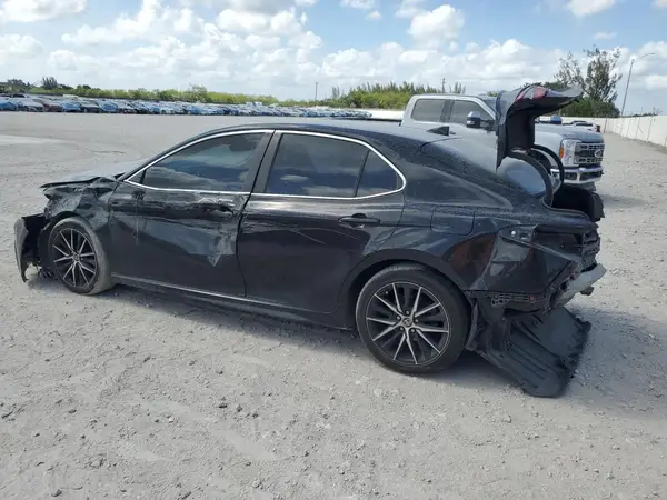 4T1S11AK5NU683630 2022 TOYOTA CAMRY - Image 2