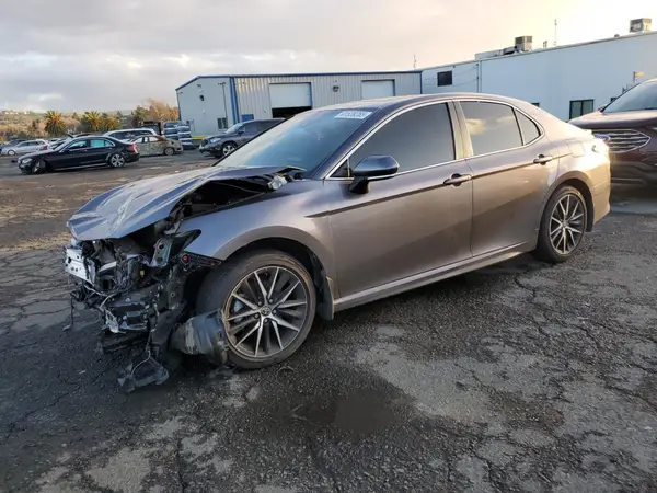 4T1S11AK5PU109242 2023 TOYOTA CAMRY - Image 1