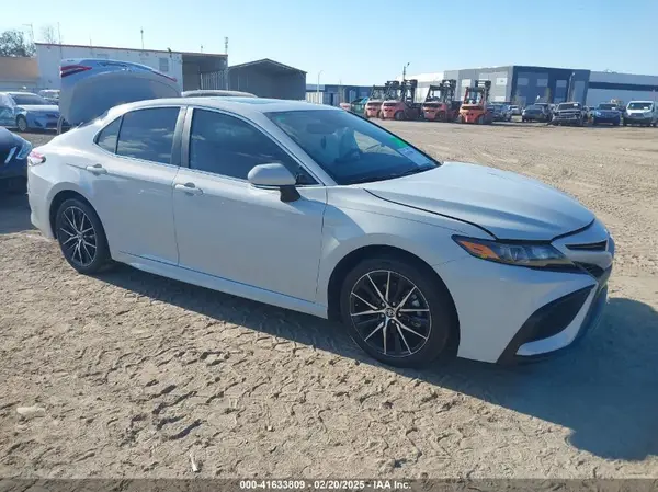 4T1S11AK5RU246720 2024 TOYOTA CAMRY - Image 1