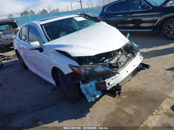 4T1S11AK6PU721448 2023 TOYOTA CAMRY - Image 1