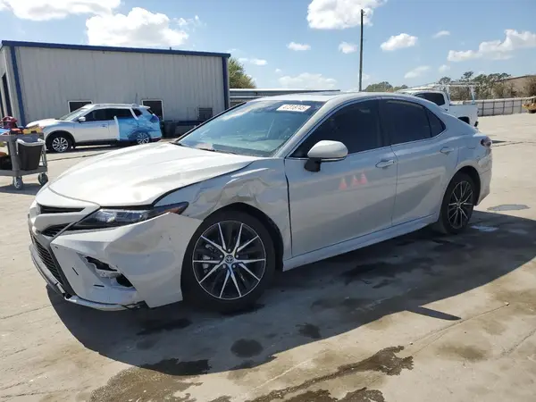 4T1S11AK6RU241400 2024 TOYOTA CAMRY - Image 1