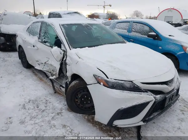 4T1S11AK7MU606191 2021 TOYOTA CAMRY - Image 1