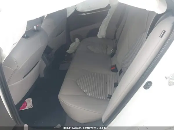 4T1S11AK7NU667655 2022 TOYOTA CAMRY - Image 8