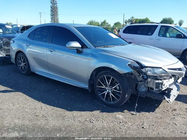 4T1S11AK7RU201262 2024 TOYOTA CAMRY - Image 1