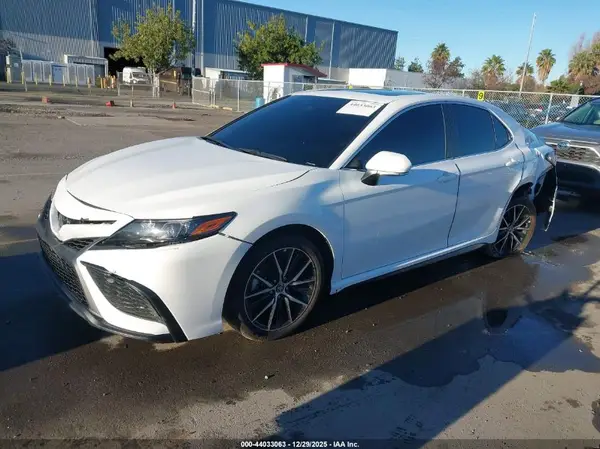 4T1S11AK7RU919443 2024 TOYOTA CAMRY - Image 2