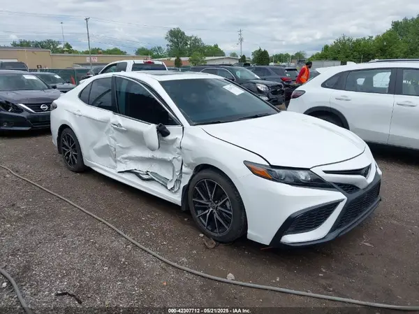 4T1S11AK8PU110725 2023 TOYOTA CAMRY - Image 1