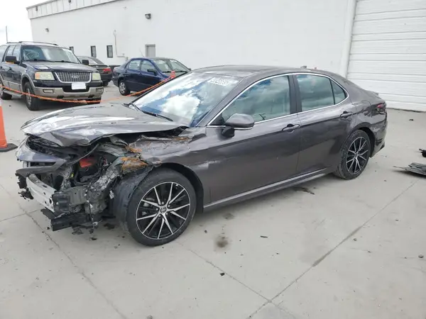 4T1S11AK8PU163103 2023 TOYOTA CAMRY - Image 1