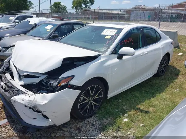 4T1S11AK8PU742981 2023 TOYOTA CAMRY - Image 2