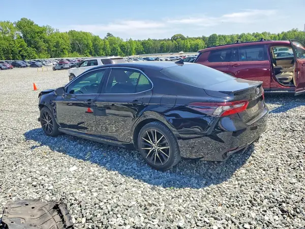 4T1S11AK9NU679631 2022 TOYOTA CAMRY - Image 2