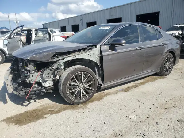 4T1S11AK9RU239401 2024 TOYOTA CAMRY - Image 1