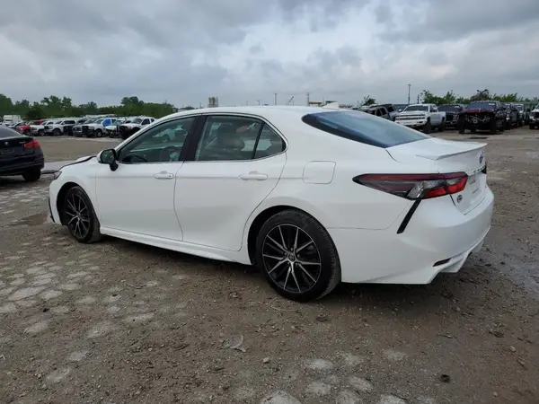 4T1S11AKXNU686782 2022 TOYOTA CAMRY - Image 2