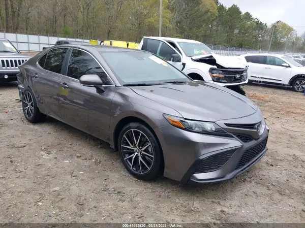 4T1S11AKXRU917900 2024 TOYOTA CAMRY - Image 1