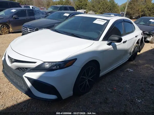 4T1S11BK0NU052492 2022 TOYOTA CAMRY - Image 2