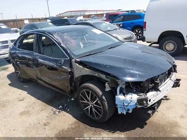 4T1S11BK1PU089246 2023 TOYOTA CAMRY - Image 1