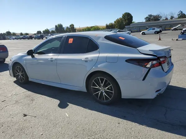 4T1S31AK0NU042301 2022 TOYOTA CAMRY - Image 2