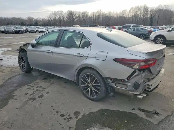 4T1S31AK0NU574972 2022 TOYOTA CAMRY - Image 2