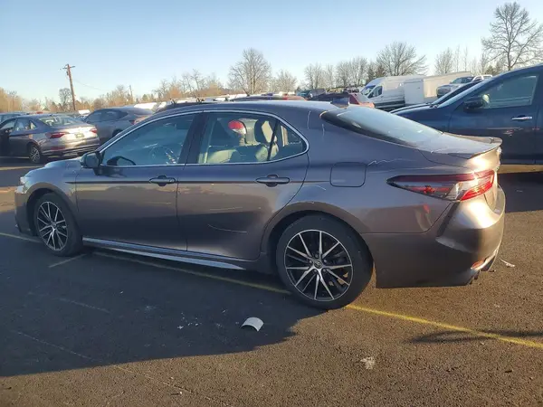4T1S31AK0NU580190 2022 TOYOTA CAMRY - Image 2