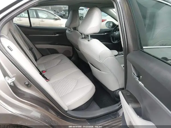 4T1S31AK0NU583722 2022 TOYOTA CAMRY - Image 8