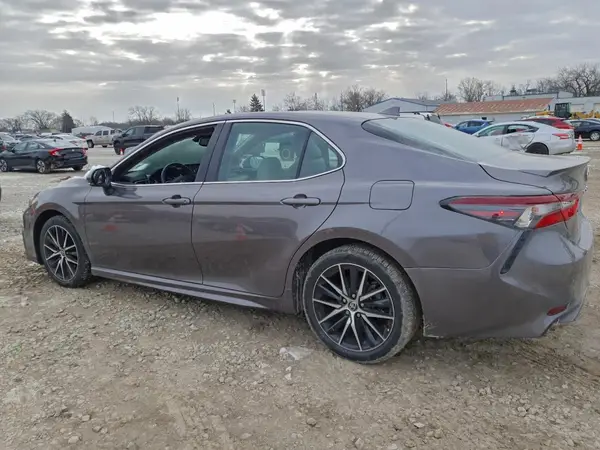 4T1S31AK0NU589715 2022 TOYOTA CAMRY - Image 2
