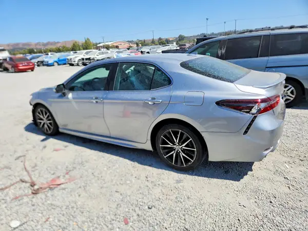4T1S31AK1MU546743 2021 TOYOTA CAMRY - Image 2