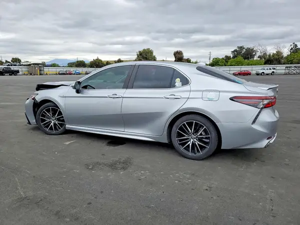 4T1S31AK1MU565101 2021 TOYOTA CAMRY - Image 2