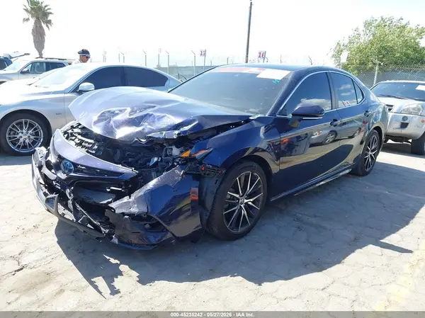 4T1S31AK1NU574883 2022 TOYOTA CAMRY - Image 2