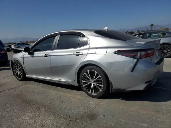 4T1S31AK1NU577895 2022 TOYOTA CAMRY - Image 2