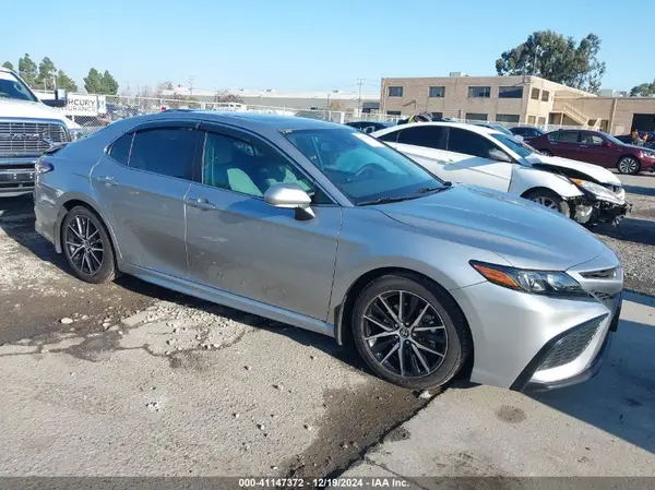 4T1S31AK1RU622419 2024 TOYOTA CAMRY - Image 1