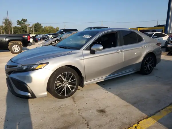 4T1S31AK2MU563275 2021 TOYOTA CAMRY - Image 1