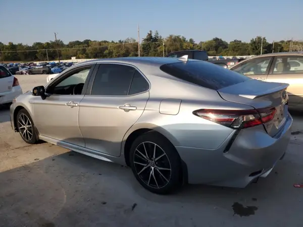 4T1S31AK2MU563275 2021 TOYOTA CAMRY - Image 2