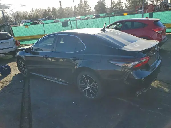 4T1S31AK2MU566533 2021 TOYOTA CAMRY - Image 2