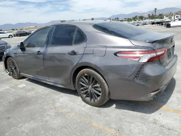 4T1S31AK2NU589764 2022 TOYOTA CAMRY - Image 2