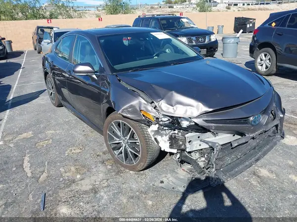 4T1S31AK2PU610325 2023 TOYOTA CAMRY - Image 1