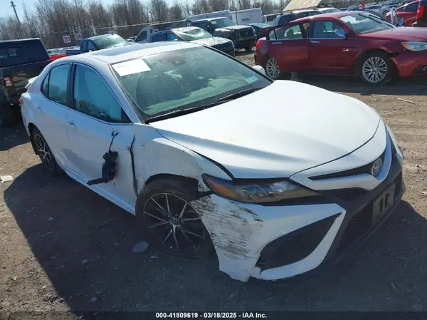 4T1S31AK2RU629444 2024 TOYOTA CAMRY - Image 1