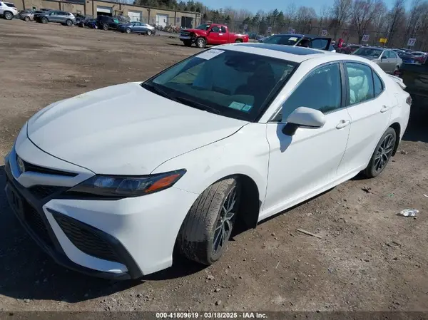 4T1S31AK2RU629444 2024 TOYOTA CAMRY - Image 2