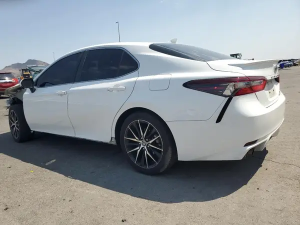 4T1S31AK3MU561809 2021 TOYOTA CAMRY - Image 2