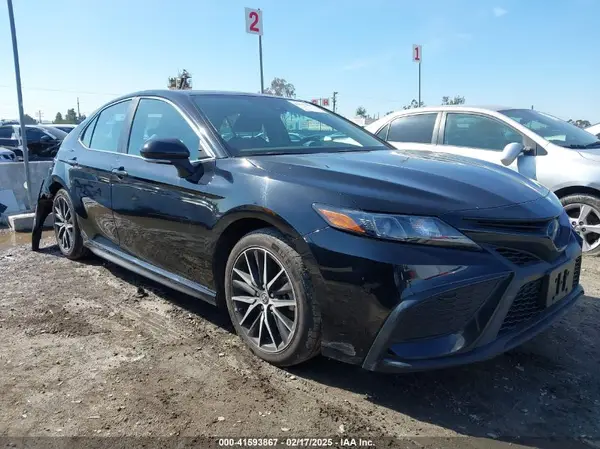 4T1S31AK3NU579003 2022 TOYOTA CAMRY - Image 1