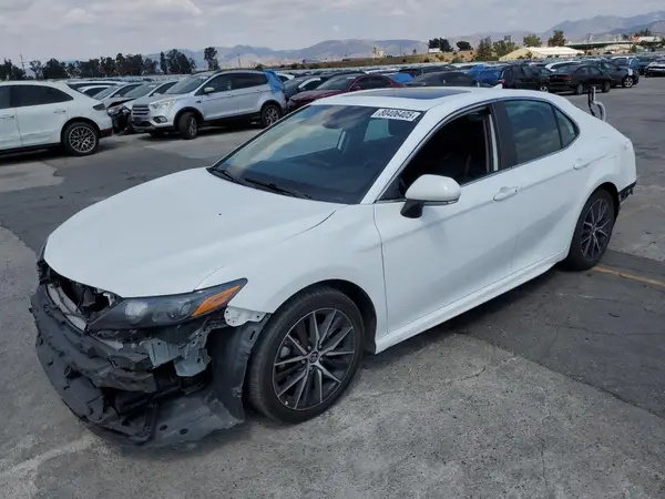 4T1S31AK3NU582189 2022 TOYOTA CAMRY - Image 1