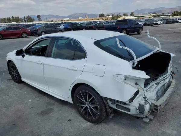 4T1S31AK3NU582189 2022 TOYOTA CAMRY - Image 2