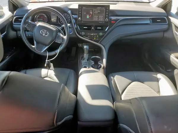 4T1S31AK3NU584363 2022 TOYOTA CAMRY - Image 8