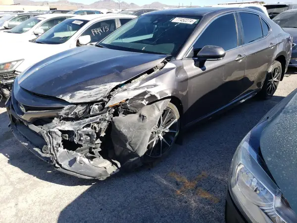 4T1S31AK3NU585884 2022 TOYOTA CAMRY - Image 1