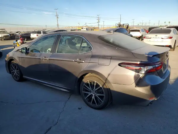 4T1S31AK3NU589367 2022 TOYOTA CAMRY - Image 2