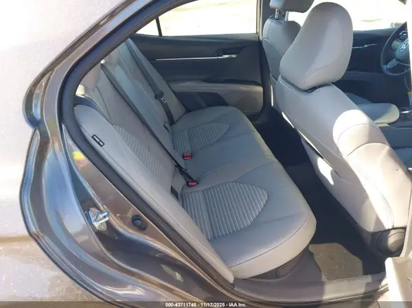 4T1S31AK3NU591636 2022 TOYOTA CAMRY - Image 8