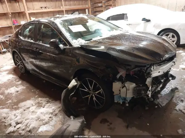 4T1S31AK3PU615873 2023 TOYOTA CAMRY - Image 1